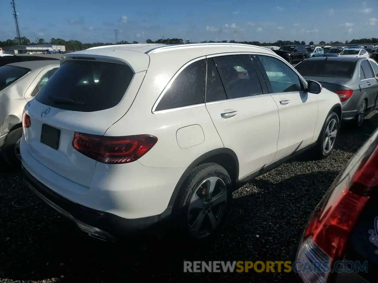 3 Photograph of a damaged car W1N0G8DB2LV260535 MERCEDES-BENZ GLC-CLASS 2020