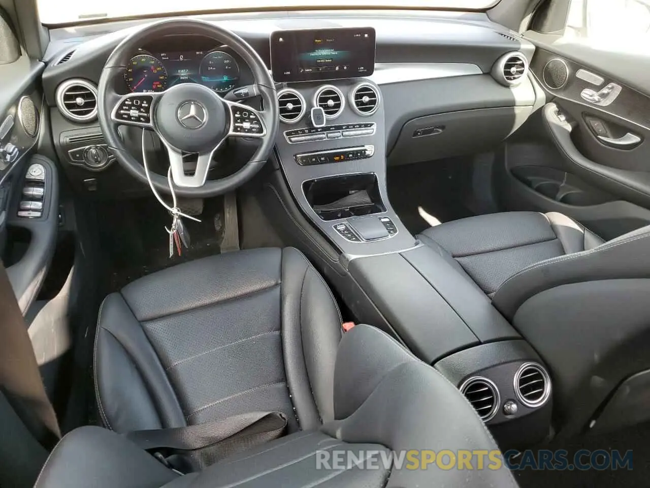 8 Photograph of a damaged car W1N0G8DB3LF782715 MERCEDES-BENZ GLC-CLASS 2020