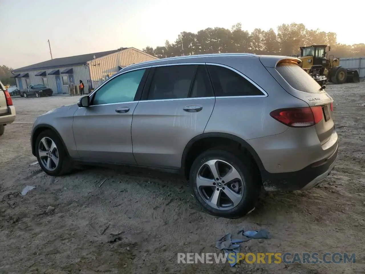 2 Photograph of a damaged car W1N0G8DB3LF831752 MERCEDES-BENZ GLC-CLASS 2020