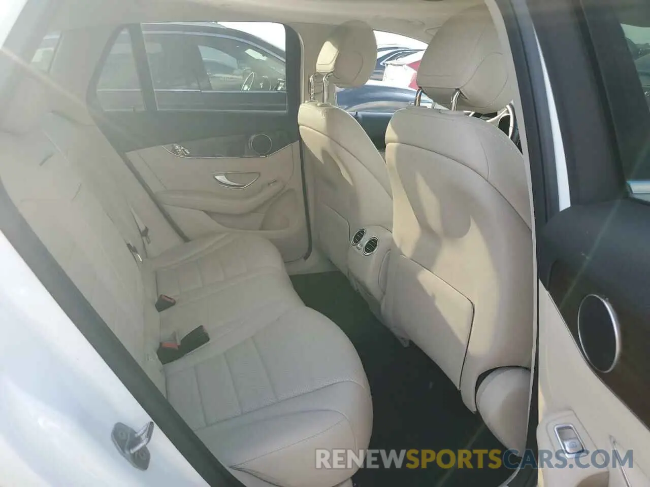 10 Photograph of a damaged car W1N0G8DB3LV261631 MERCEDES-BENZ GLC-CLASS 2020