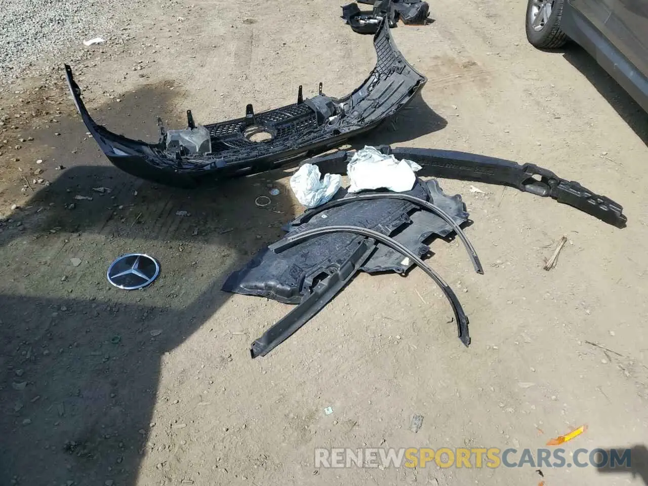 13 Photograph of a damaged car W1N0G8DB5LF811454 MERCEDES-BENZ GLC-CLASS 2020