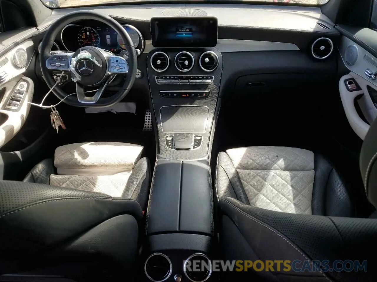 8 Photograph of a damaged car W1N0G8DB5LF811454 MERCEDES-BENZ GLC-CLASS 2020