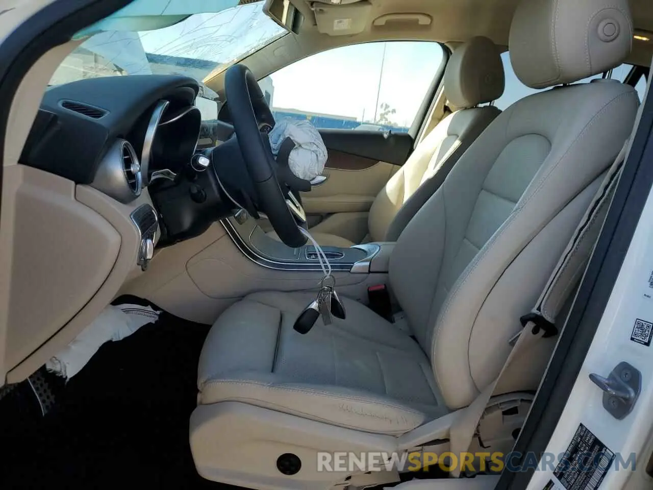 7 Photograph of a damaged car W1N0G8DB6LF805243 MERCEDES-BENZ GLC-CLASS 2020