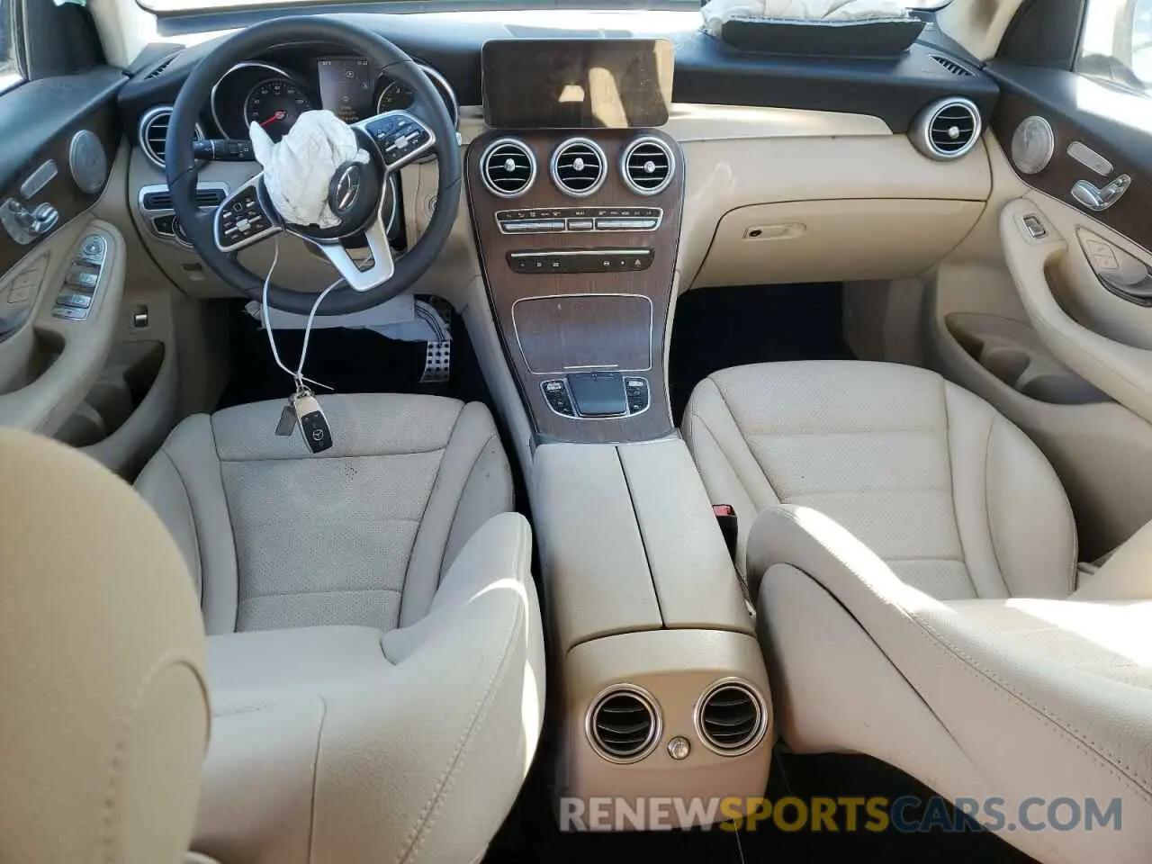 8 Photograph of a damaged car W1N0G8DB6LF805243 MERCEDES-BENZ GLC-CLASS 2020
