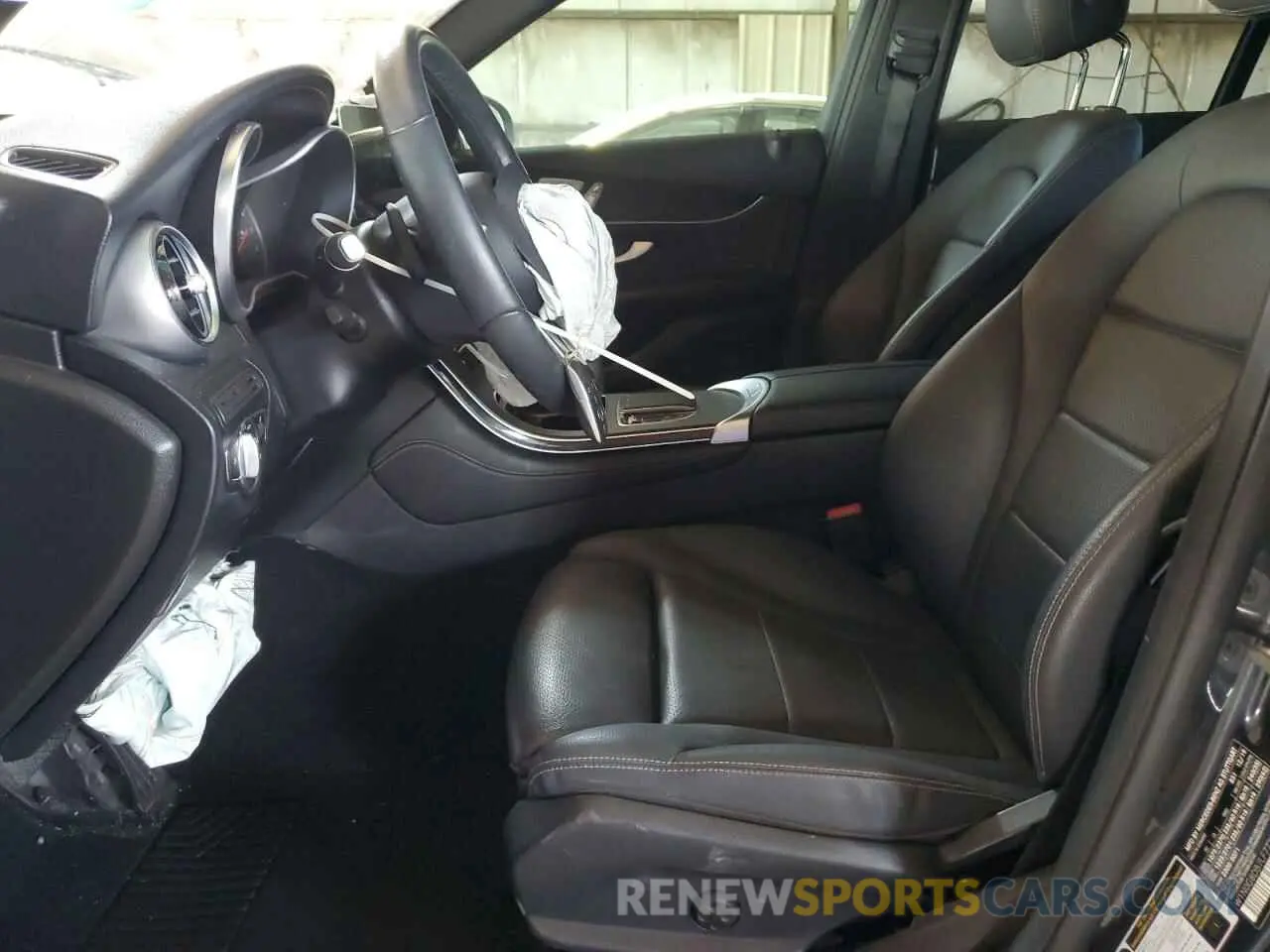 7 Photograph of a damaged car W1N0G8DB7LF773838 MERCEDES-BENZ GLC-CLASS 2020