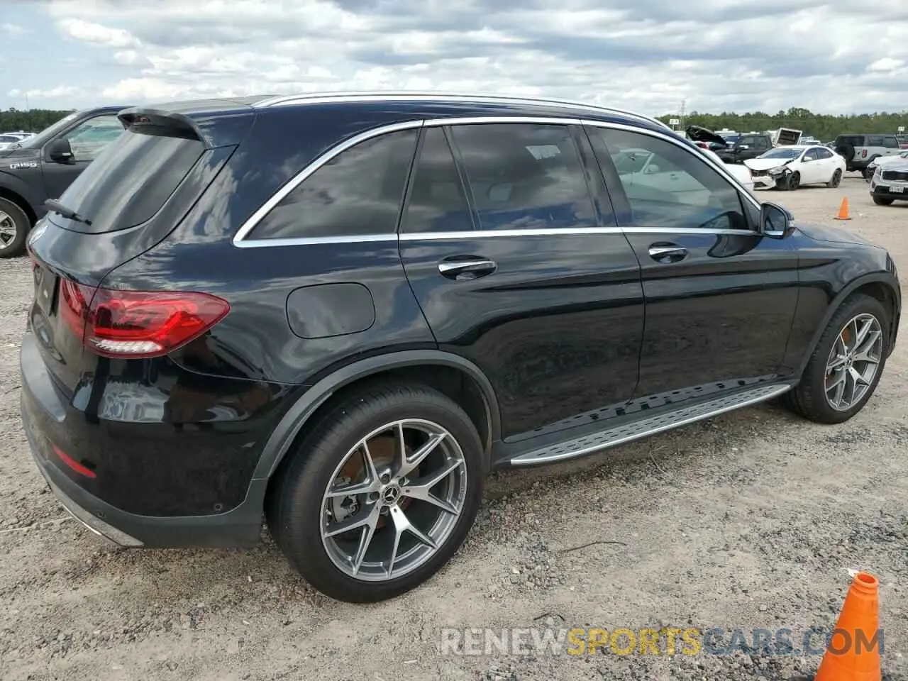 3 Photograph of a damaged car W1N0G8DB7LF850014 MERCEDES-BENZ GLC-CLASS 2020