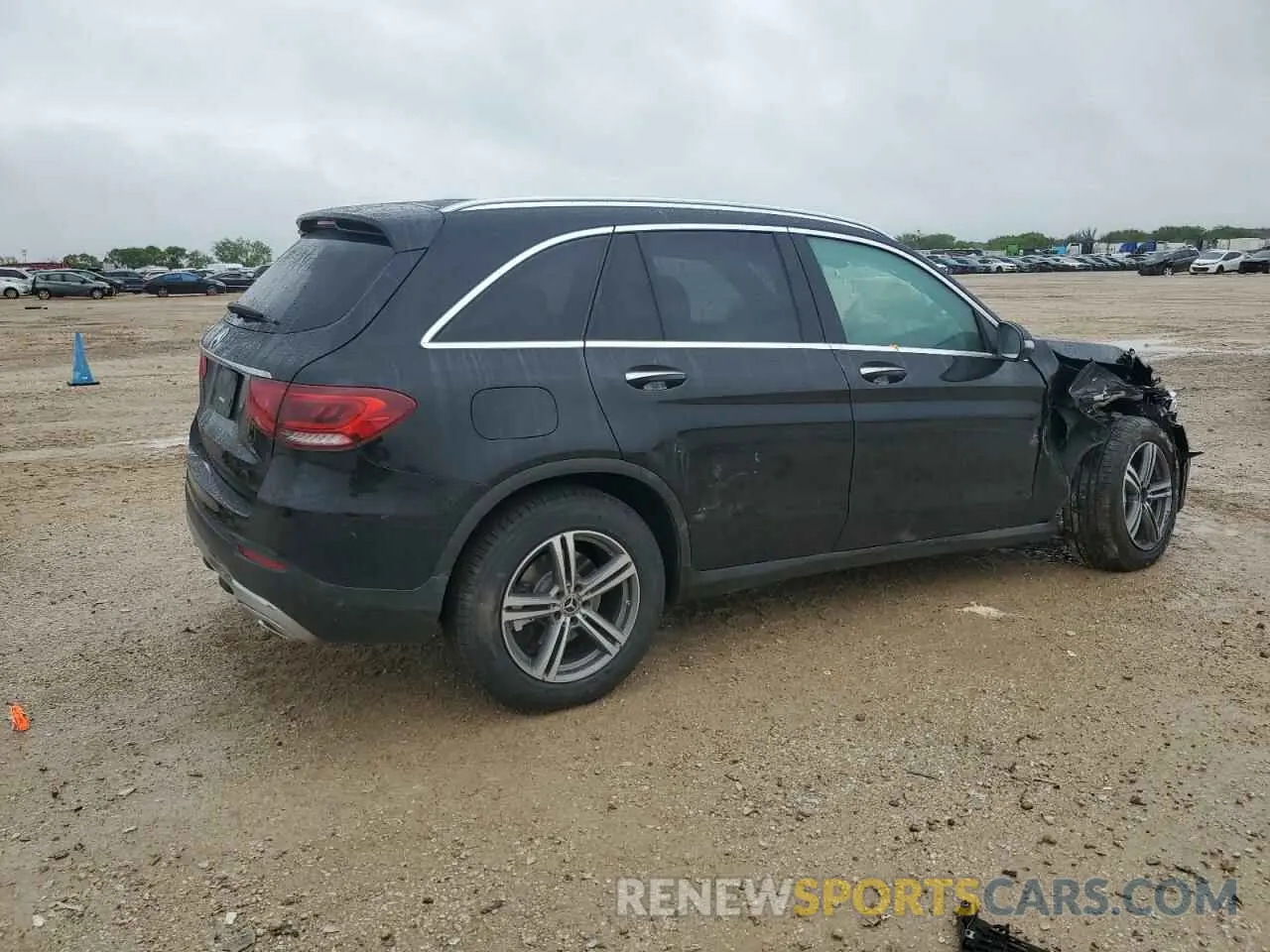 3 Photograph of a damaged car W1N0G8DB8LF823033 MERCEDES-BENZ GLC-CLASS 2020