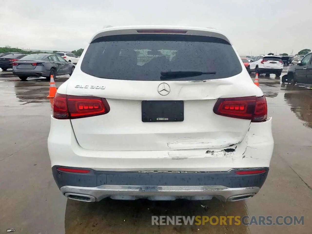 6 Photograph of a damaged car W1N0G8DB8LF828040 MERCEDES-BENZ GLC-CLASS 2020