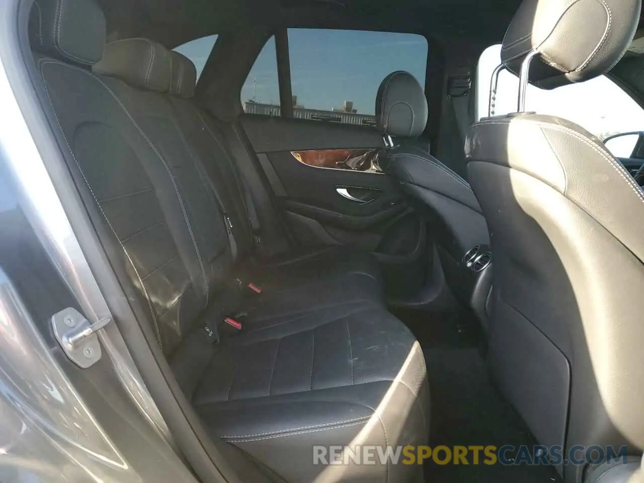 10 Photograph of a damaged car W1N0G8DBXLF763269 MERCEDES-BENZ GLC-CLASS 2020