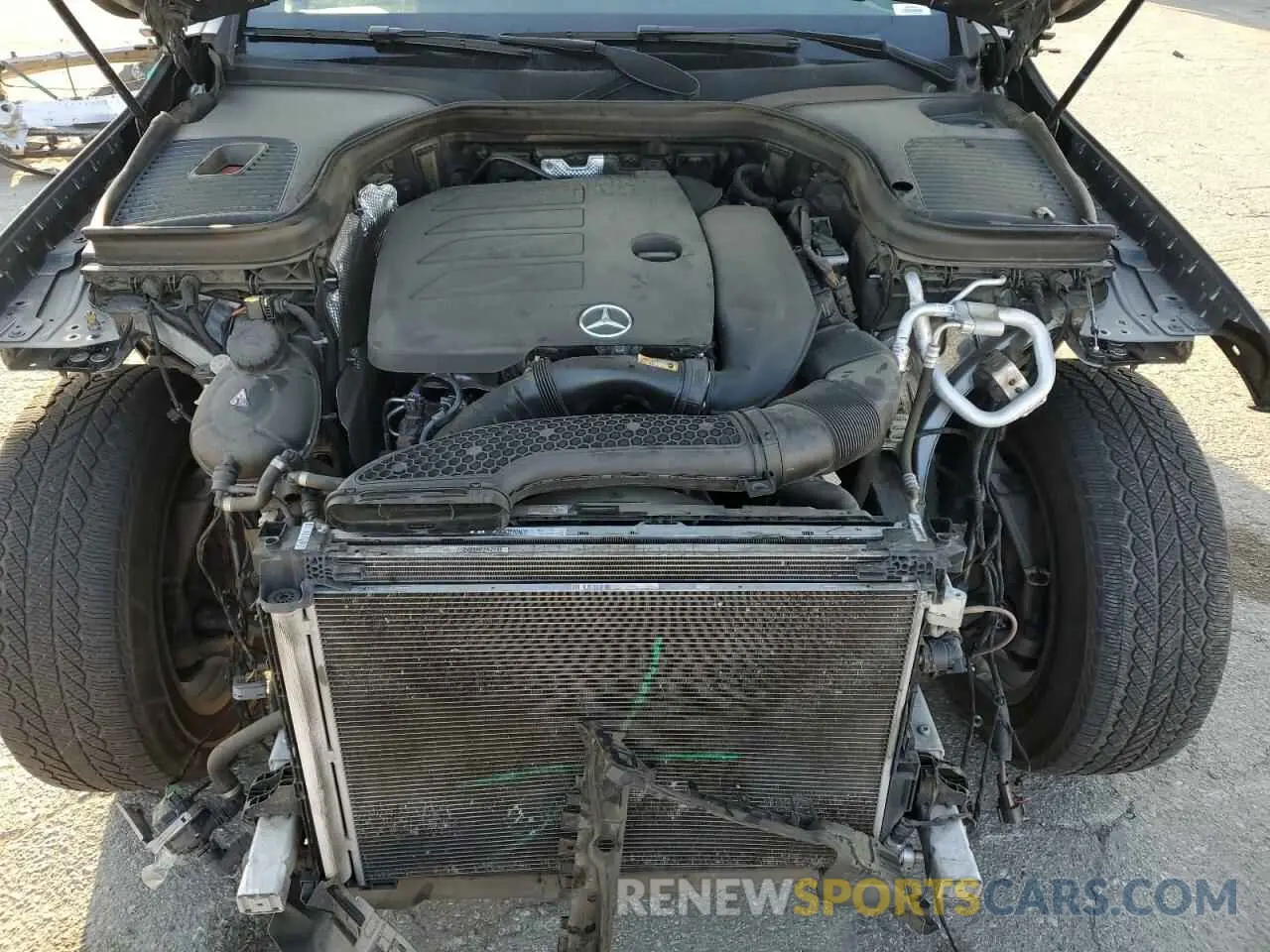 11 Photograph of a damaged car W1N0G8DBXLF763269 MERCEDES-BENZ GLC-CLASS 2020