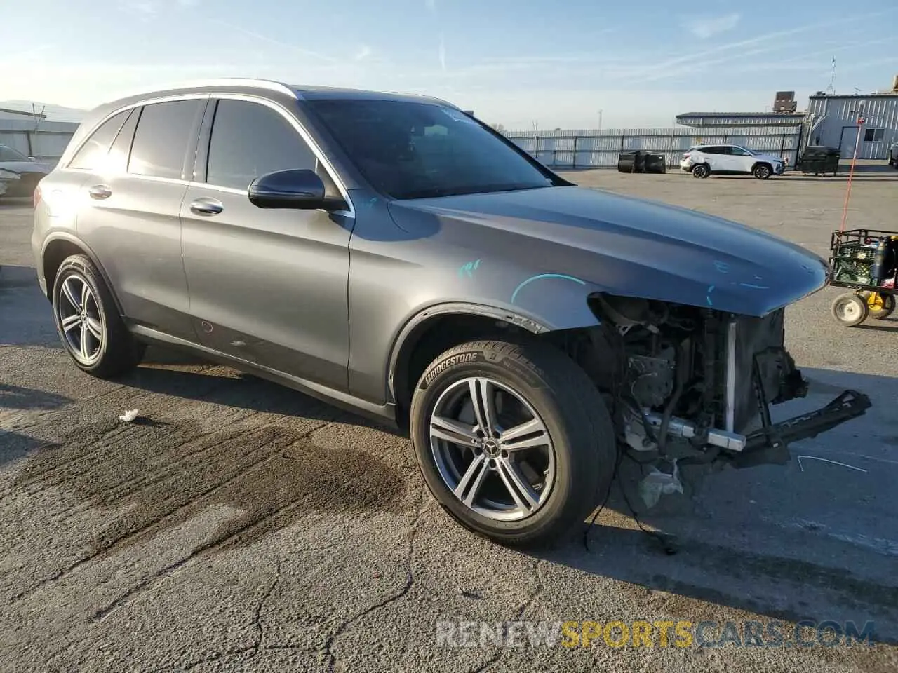 4 Photograph of a damaged car W1N0G8DBXLF763269 MERCEDES-BENZ GLC-CLASS 2020