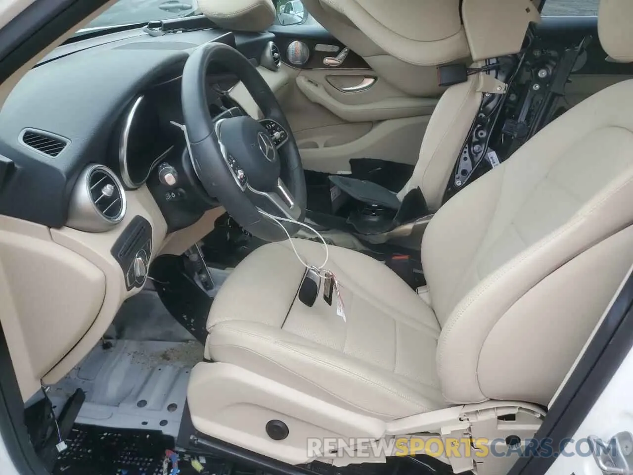 7 Photograph of a damaged car W1N0G8EB3LF764830 MERCEDES-BENZ GLC-CLASS 2020