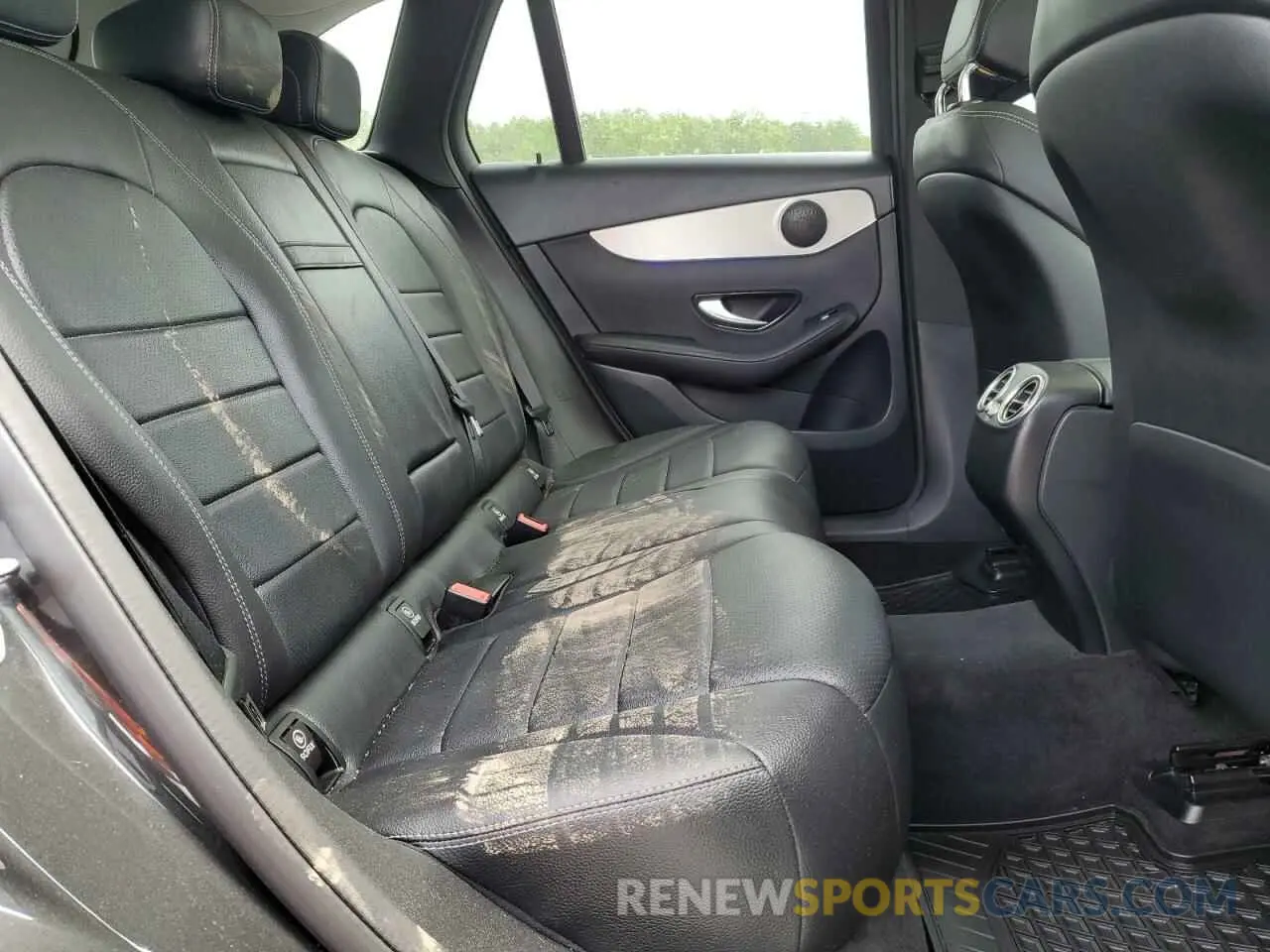 11 Photograph of a damaged car W1N0G8EB3LF841728 MERCEDES-BENZ GLC-CLASS 2020