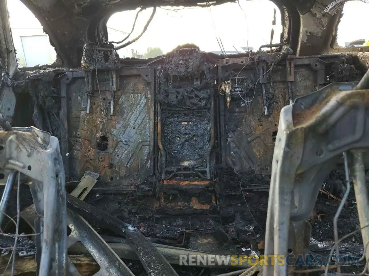 10 Photograph of a damaged car W1N0G8EB6LF759363 MERCEDES-BENZ GLC-CLASS 2020