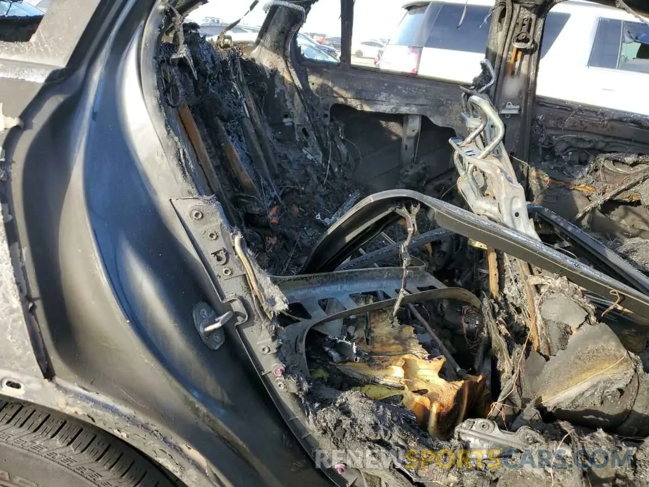 11 Photograph of a damaged car W1N0G8EB6LF759363 MERCEDES-BENZ GLC-CLASS 2020
