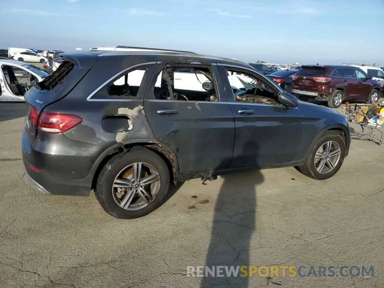 3 Photograph of a damaged car W1N0G8EB6LF759363 MERCEDES-BENZ GLC-CLASS 2020