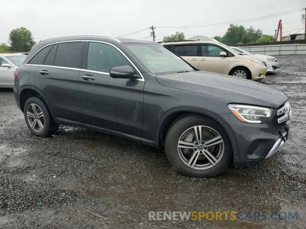 4 Photograph of a damaged car W1N0G8EB6LF772078 MERCEDES-BENZ GLC-CLASS 2020