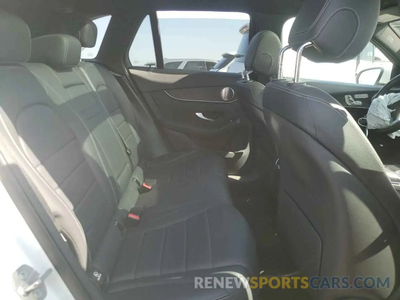 10 Photograph of a damaged car W1N0G8EB6LF797451 MERCEDES-BENZ GLC-CLASS 2020