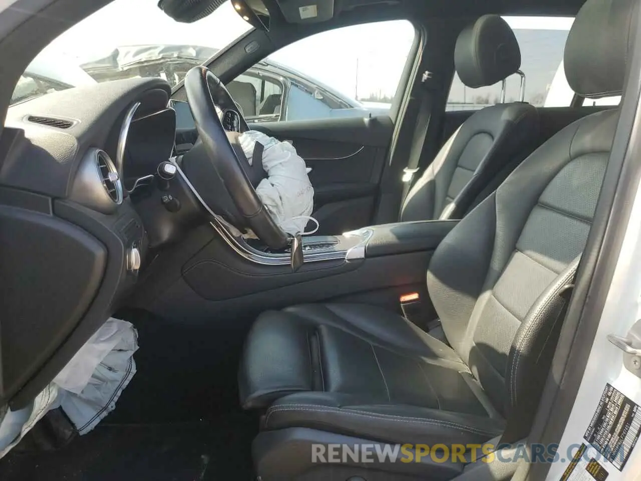 7 Photograph of a damaged car W1N0G8EB6LF797451 MERCEDES-BENZ GLC-CLASS 2020