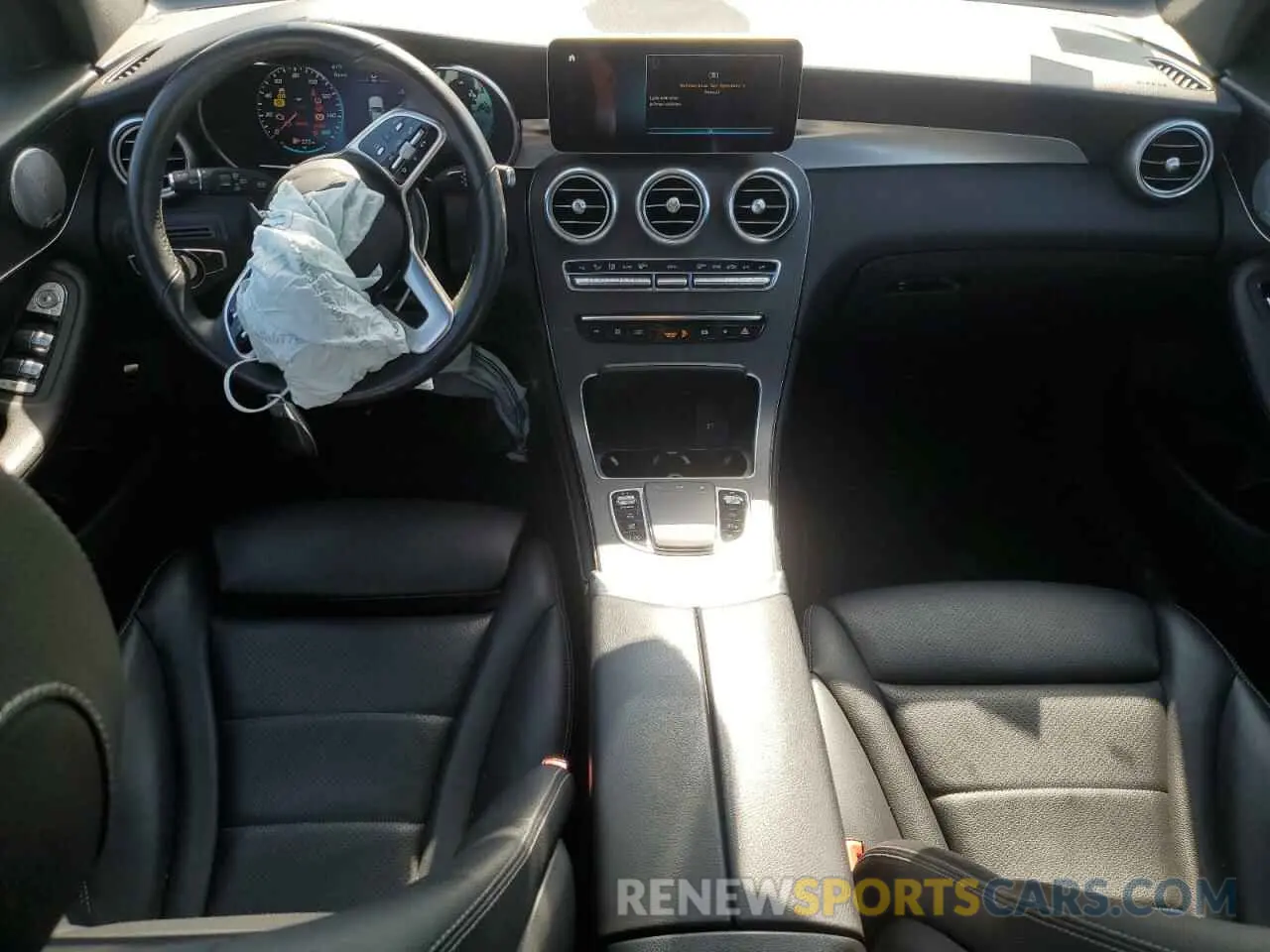 8 Photograph of a damaged car W1N0G8EB6LF797451 MERCEDES-BENZ GLC-CLASS 2020