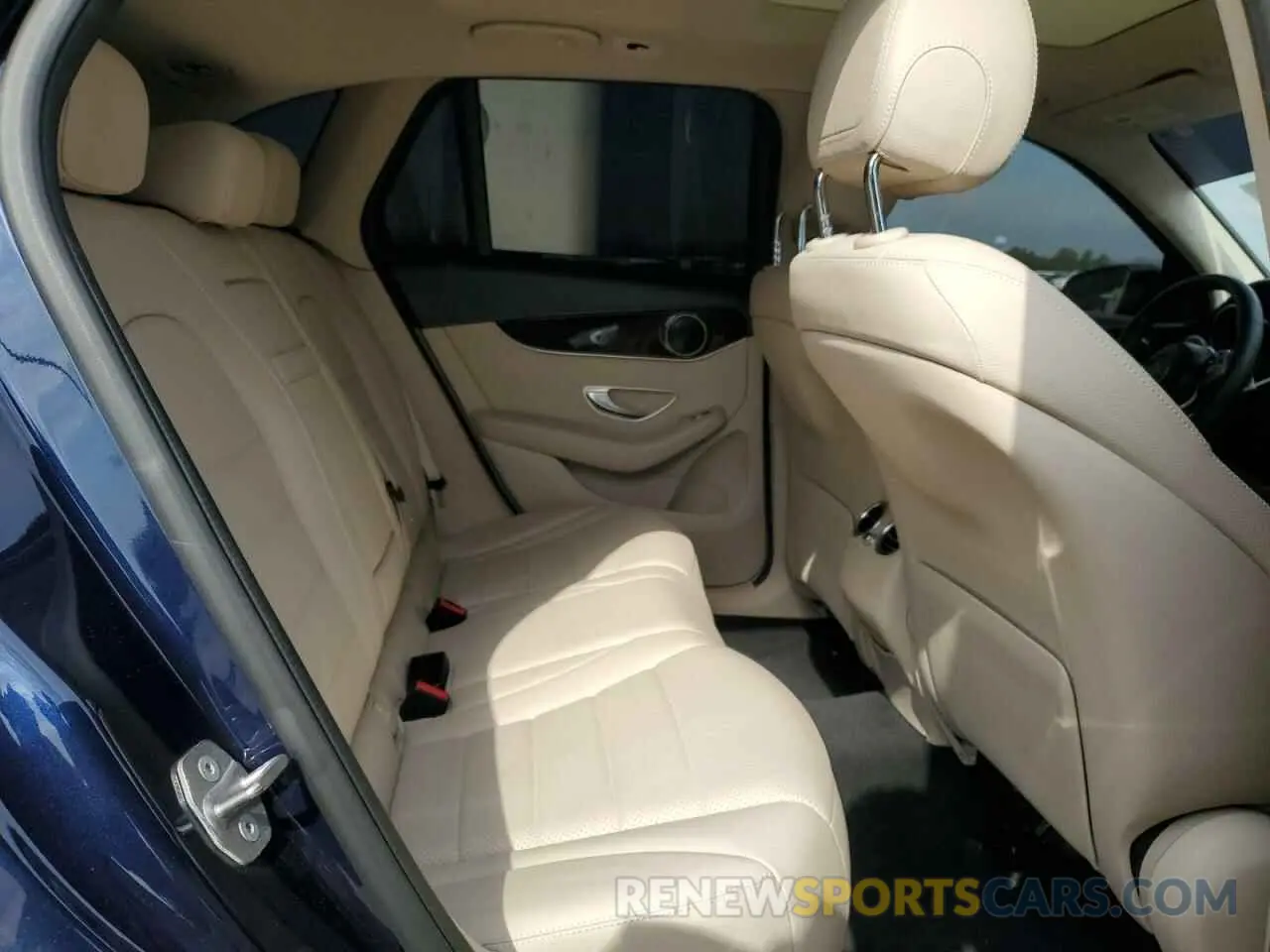 11 Photograph of a damaged car W1N0G8EB6LF808755 MERCEDES-BENZ GLC-CLASS 2020