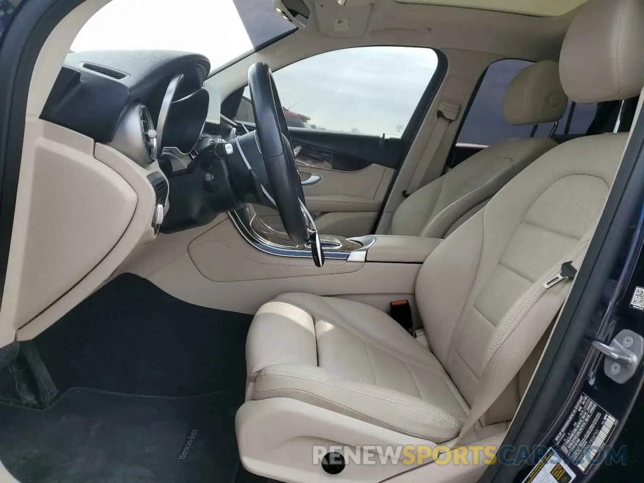 7 Photograph of a damaged car W1N0G8EB6LF808755 MERCEDES-BENZ GLC-CLASS 2020