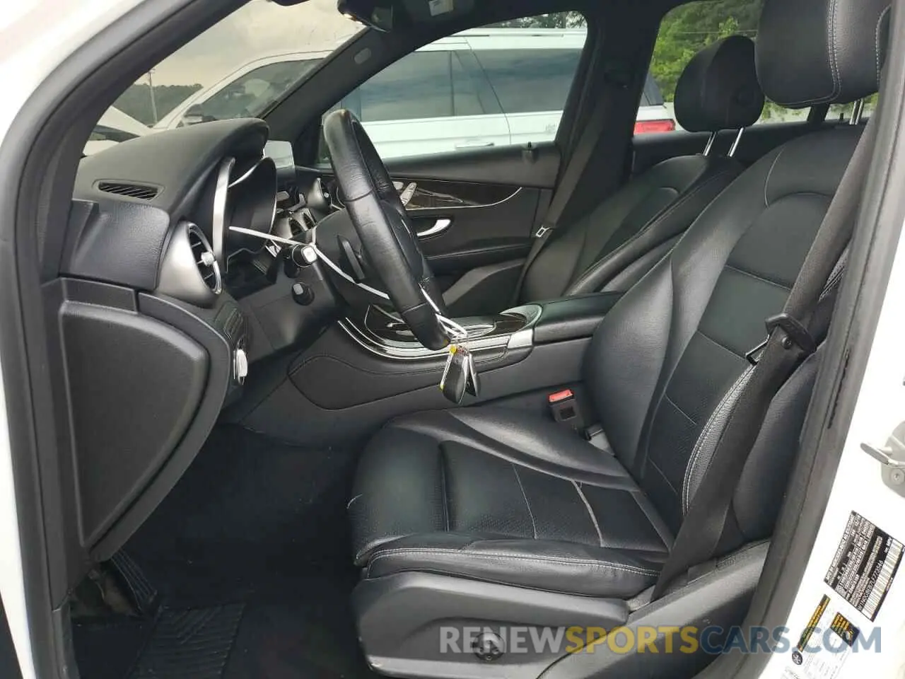 7 Photograph of a damaged car W1N0G8EB7LF773546 MERCEDES-BENZ GLC-CLASS 2020