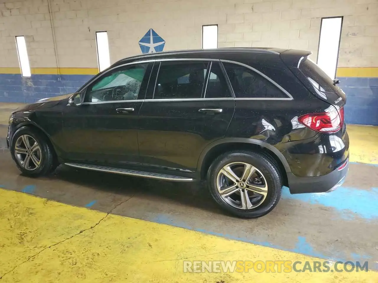 2 Photograph of a damaged car W1N0G8EB8LF759638 MERCEDES-BENZ GLC-CLASS 2020