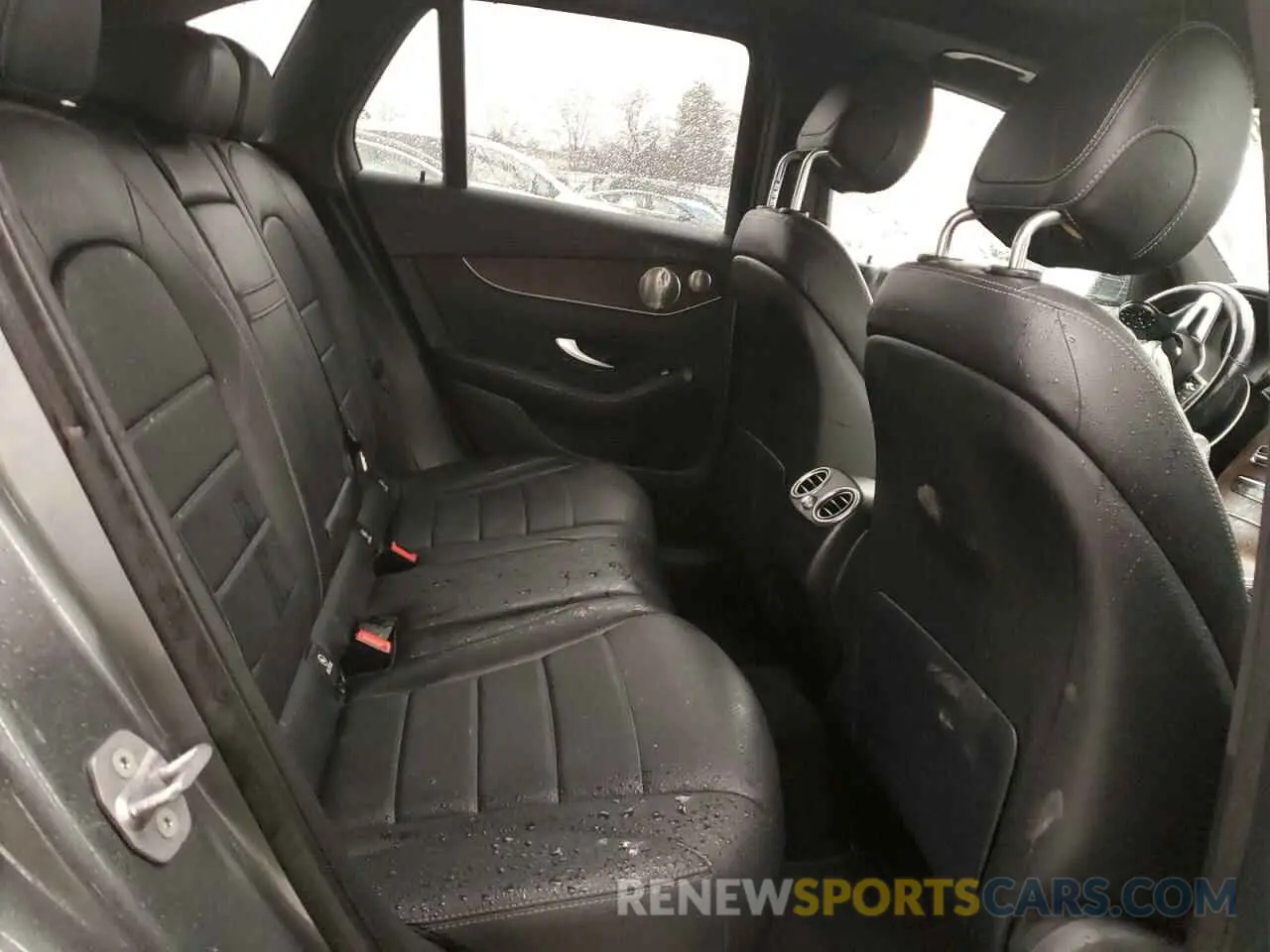 11 Photograph of a damaged car W1N0G8EB9LF836744 MERCEDES-BENZ GLC-CLASS 2020