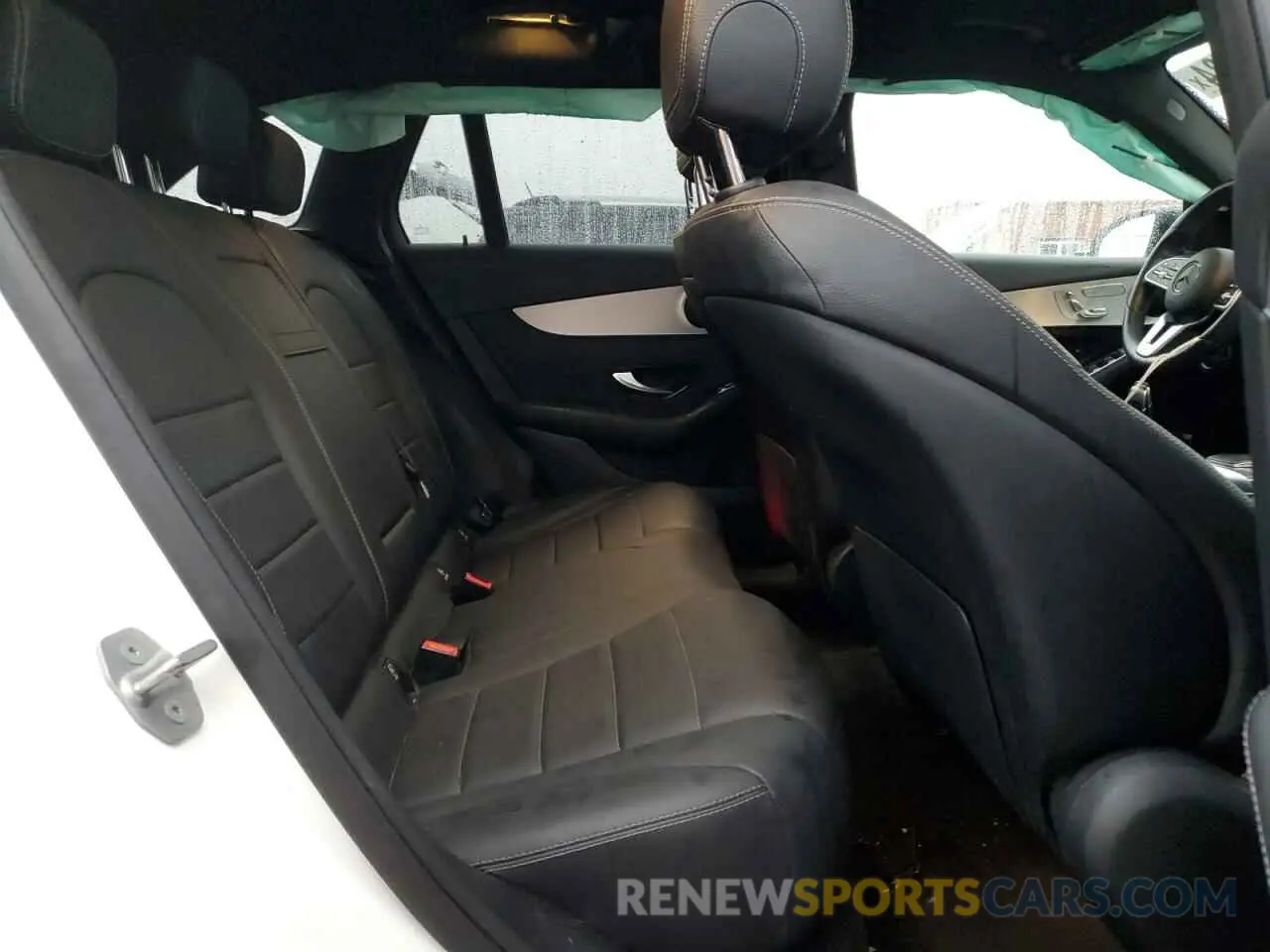 10 Photograph of a damaged car W1N0G8EBXLF764663 MERCEDES-BENZ GLC-CLASS 2020