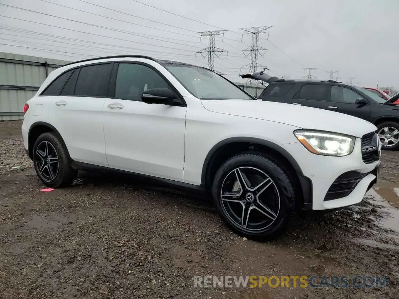 4 Photograph of a damaged car W1N0G8EBXLF764663 MERCEDES-BENZ GLC-CLASS 2020