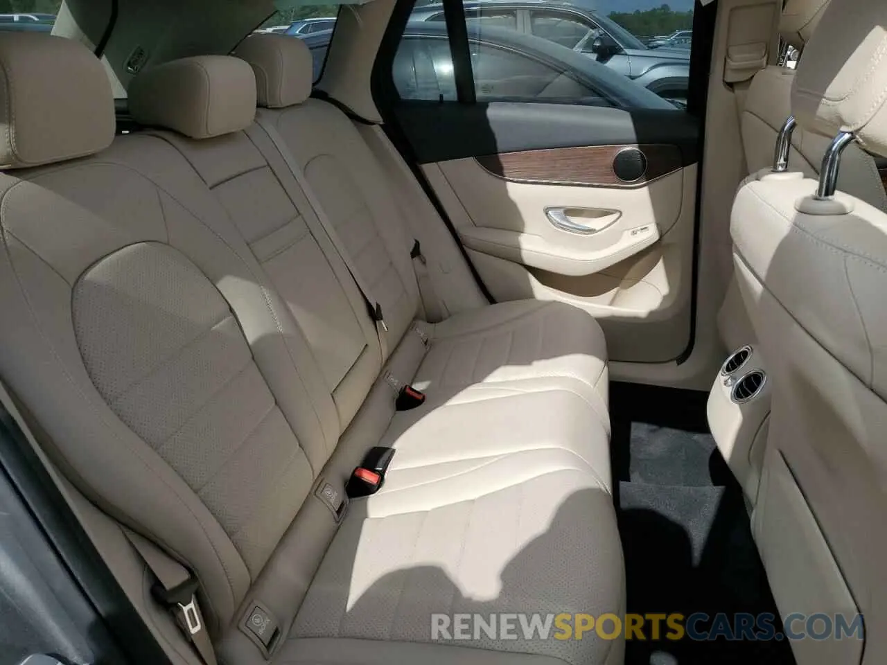 11 Photograph of a damaged car W1N0G8EBXLF767188 MERCEDES-BENZ GLC-CLASS 2020