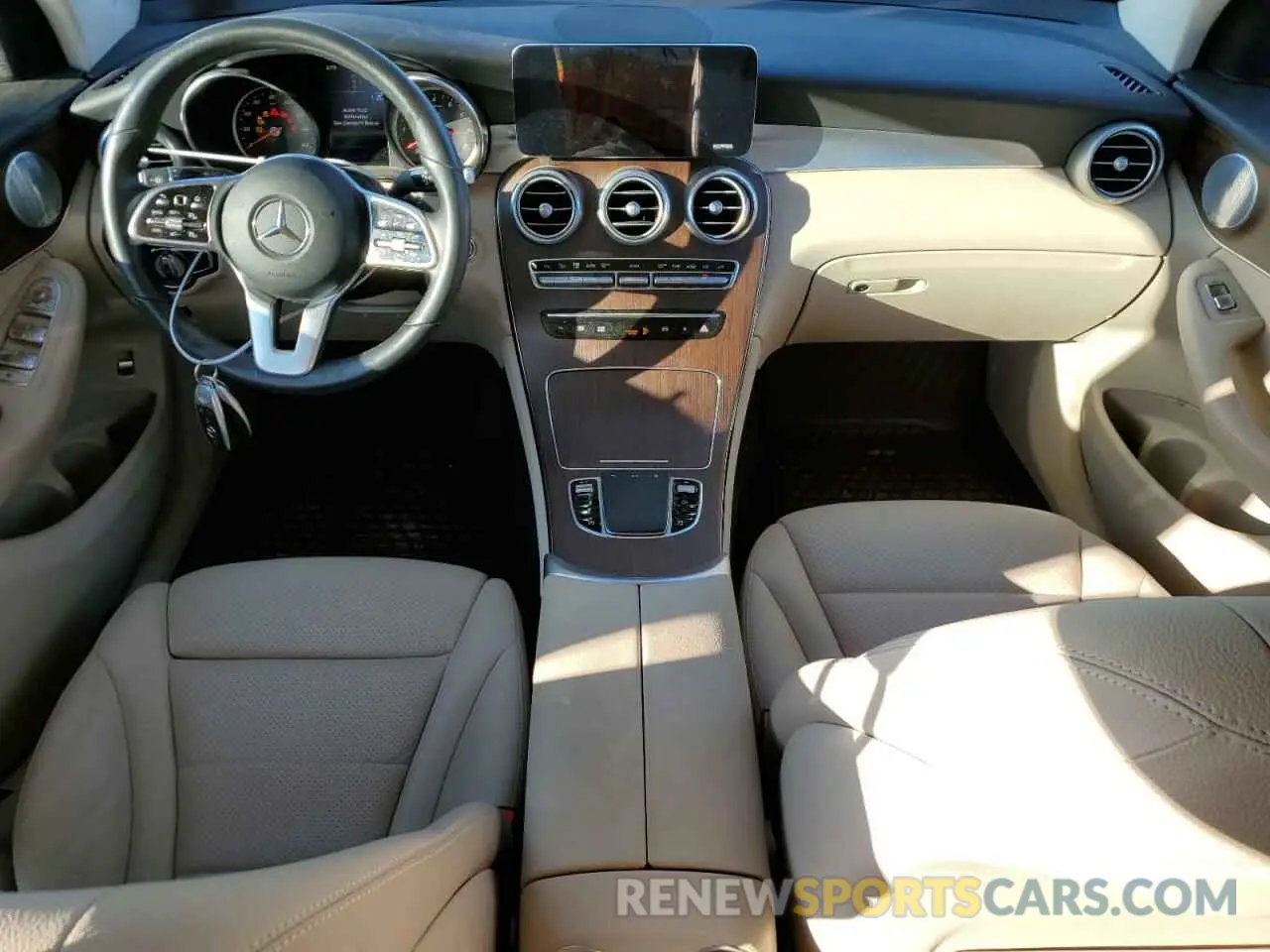 8 Photograph of a damaged car W1N0G8EBXLF842200 MERCEDES-BENZ GLC-CLASS 2020