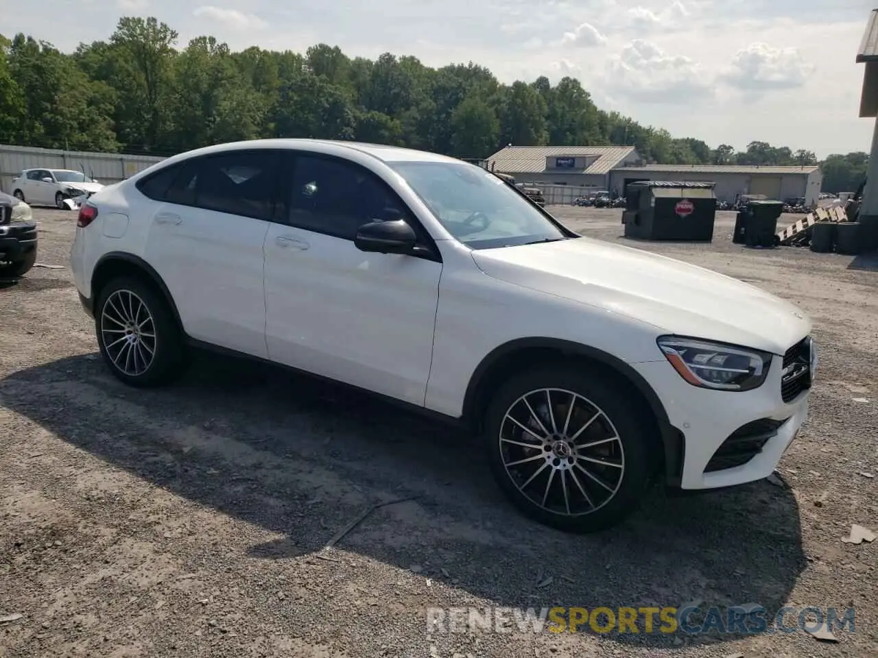 4 Photograph of a damaged car W1N0J8EB6LF796334 MERCEDES-BENZ GLC-CLASS 2020