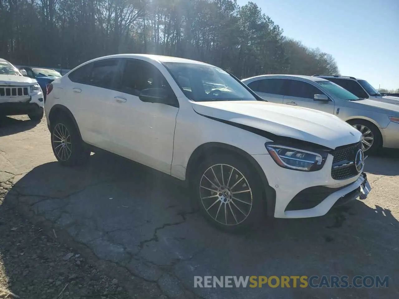 4 Photograph of a damaged car W1N0J8EB6LF863157 MERCEDES-BENZ GLC-CLASS 2020
