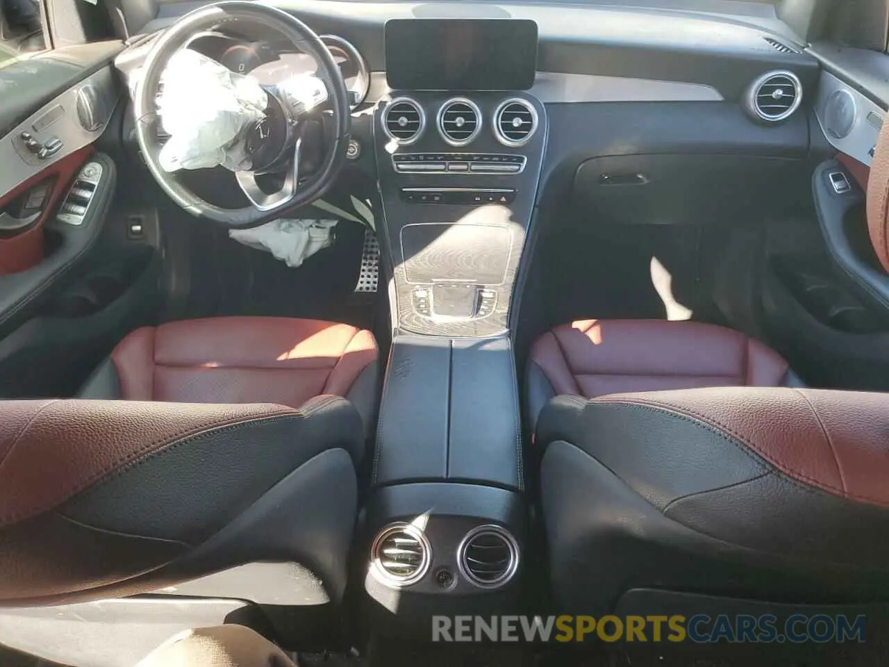 8 Photograph of a damaged car W1N0J8EB6LF863157 MERCEDES-BENZ GLC-CLASS 2020