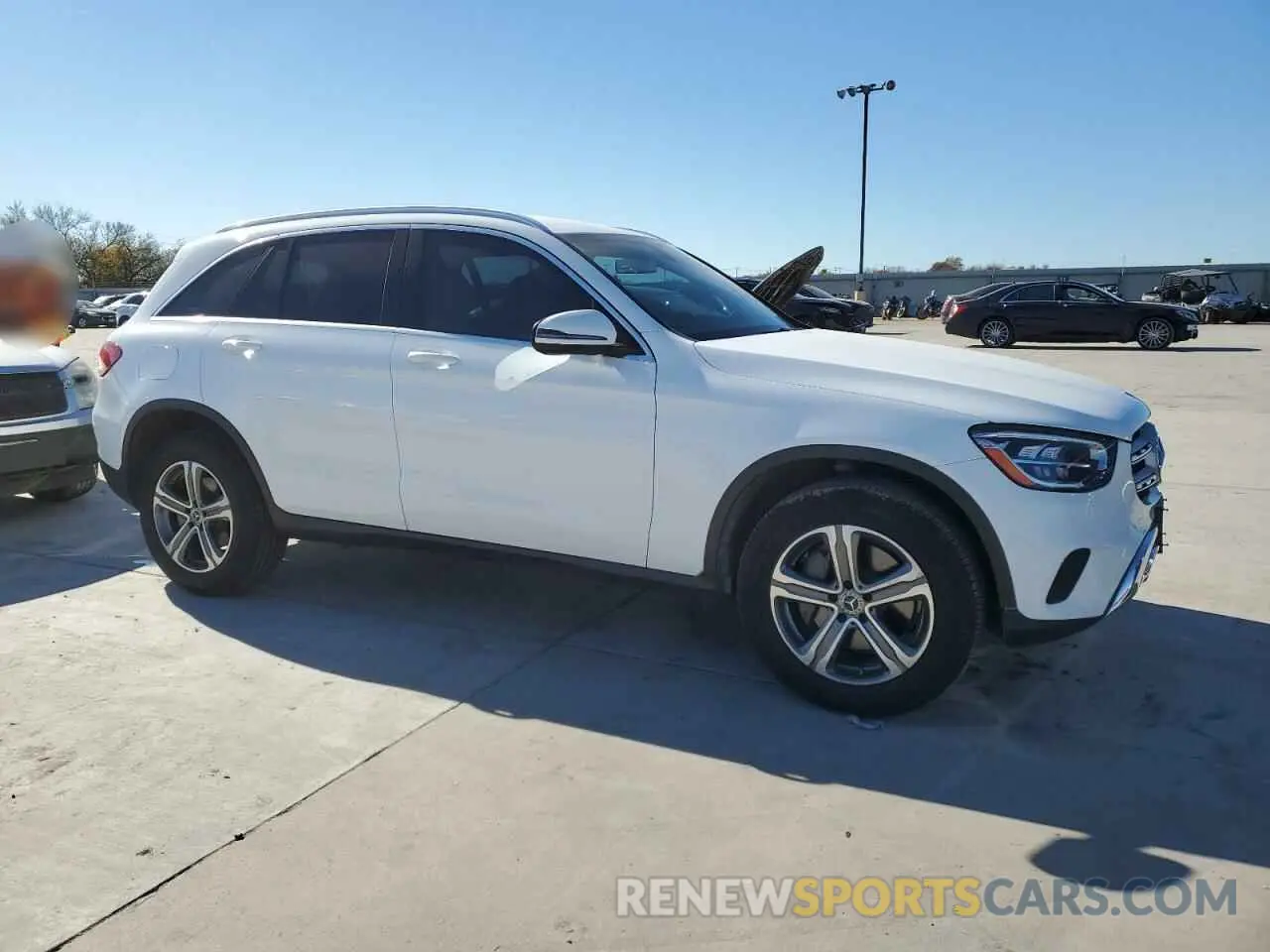 4 Photograph of a damaged car WDC0G8DB1LF741369 MERCEDES-BENZ GLC-CLASS 2020