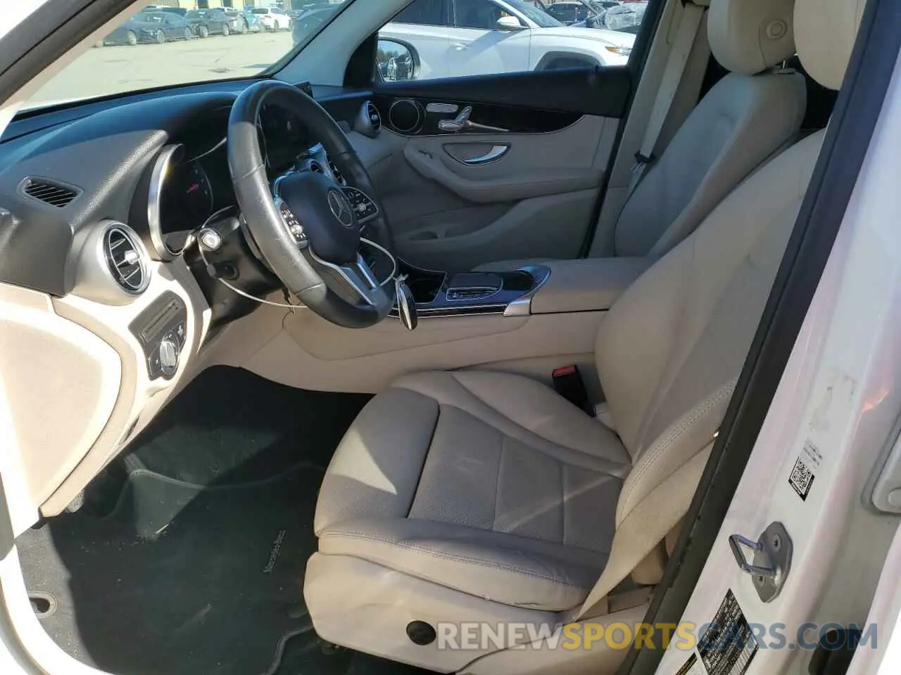 7 Photograph of a damaged car WDC0G8DB1LF741369 MERCEDES-BENZ GLC-CLASS 2020