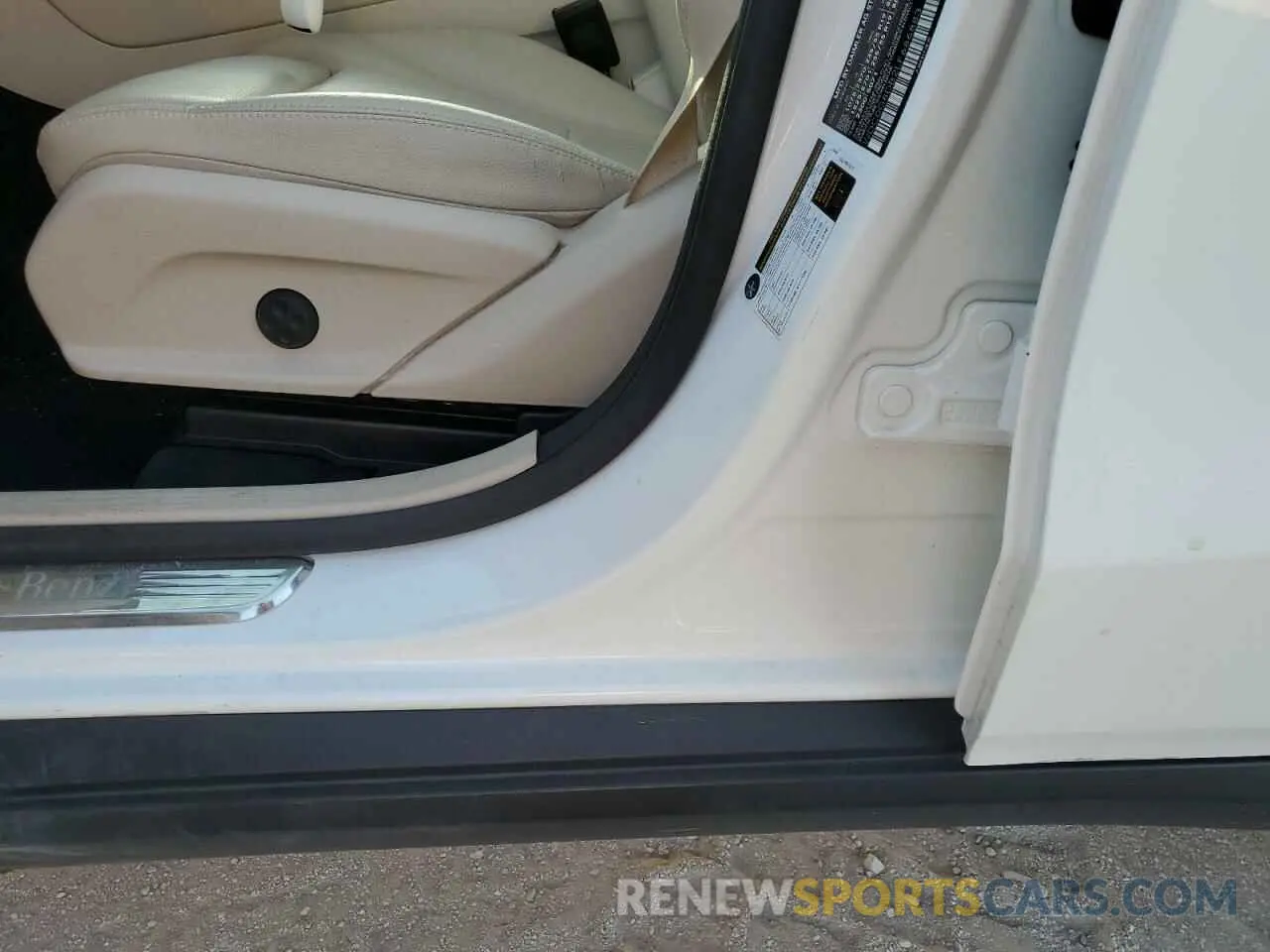 13 Photograph of a damaged car WDC0G8DB2LF686883 MERCEDES-BENZ GLC-CLASS 2020