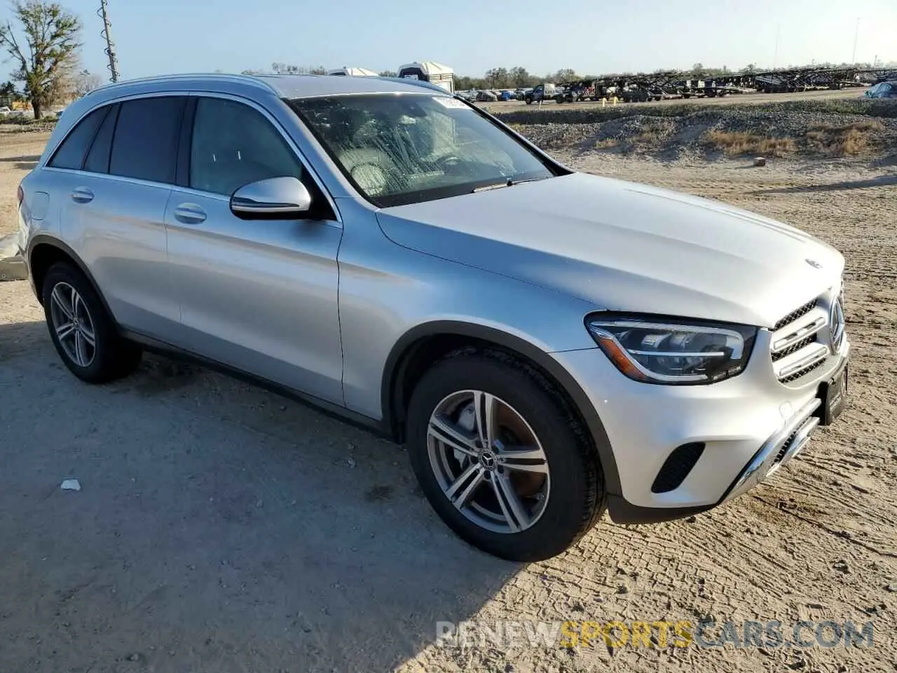 4 Photograph of a damaged car WDC0G8DB2LF712429 MERCEDES-BENZ GLC-CLASS 2020