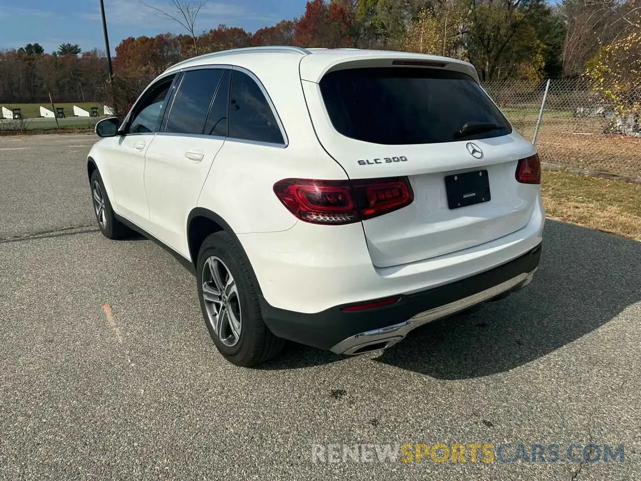 3 Photograph of a damaged car WDC0G8DB3LF735475 MERCEDES-BENZ GLC-CLASS 2020