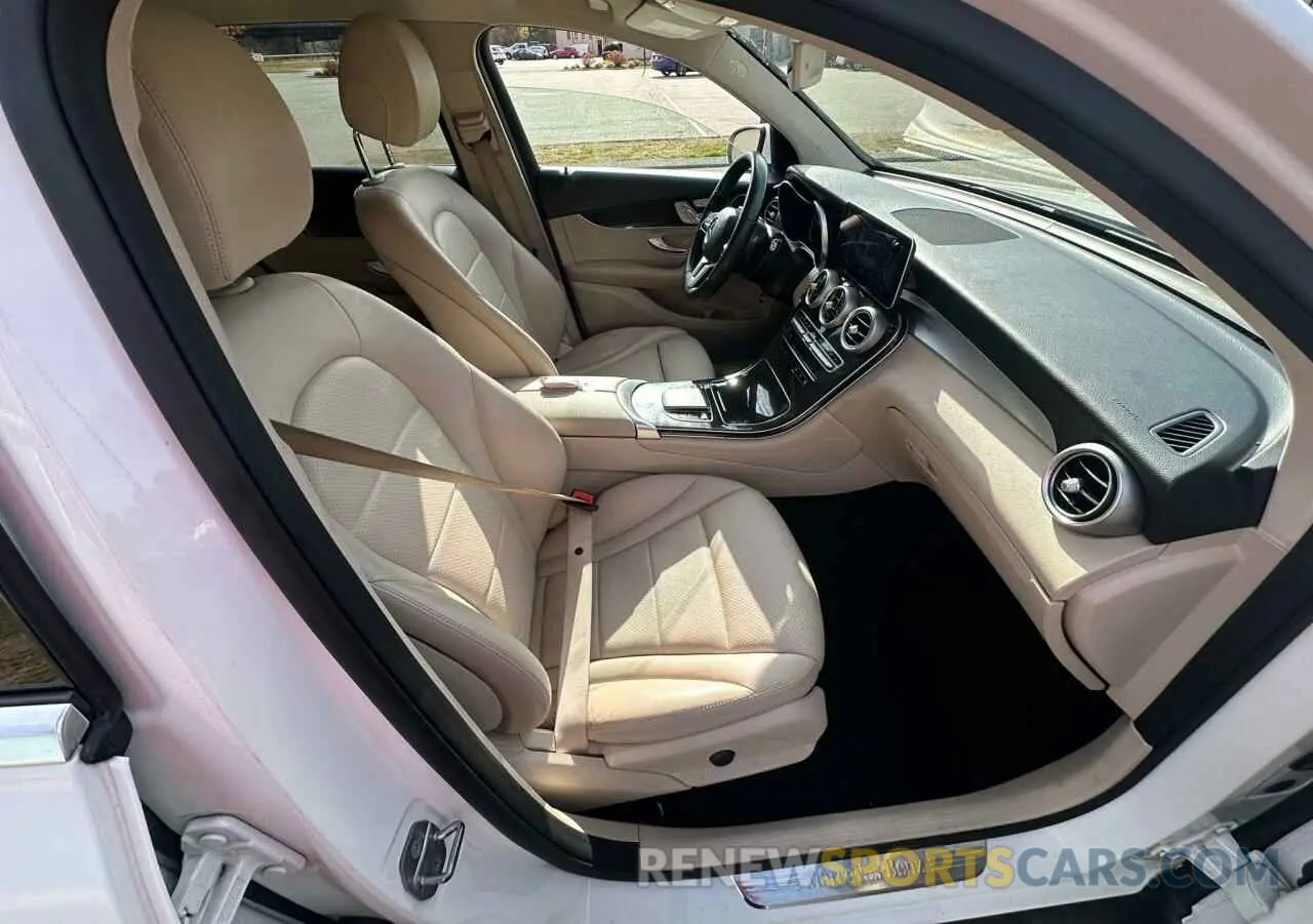 5 Photograph of a damaged car WDC0G8DB3LF735475 MERCEDES-BENZ GLC-CLASS 2020