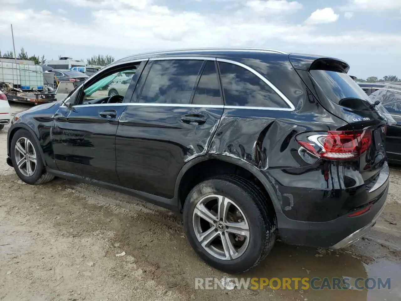 2 Photograph of a damaged car WDC0G8DB3LF755824 MERCEDES-BENZ GLC-CLASS 2020