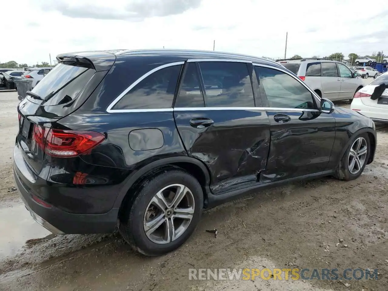 3 Photograph of a damaged car WDC0G8DB3LF755824 MERCEDES-BENZ GLC-CLASS 2020