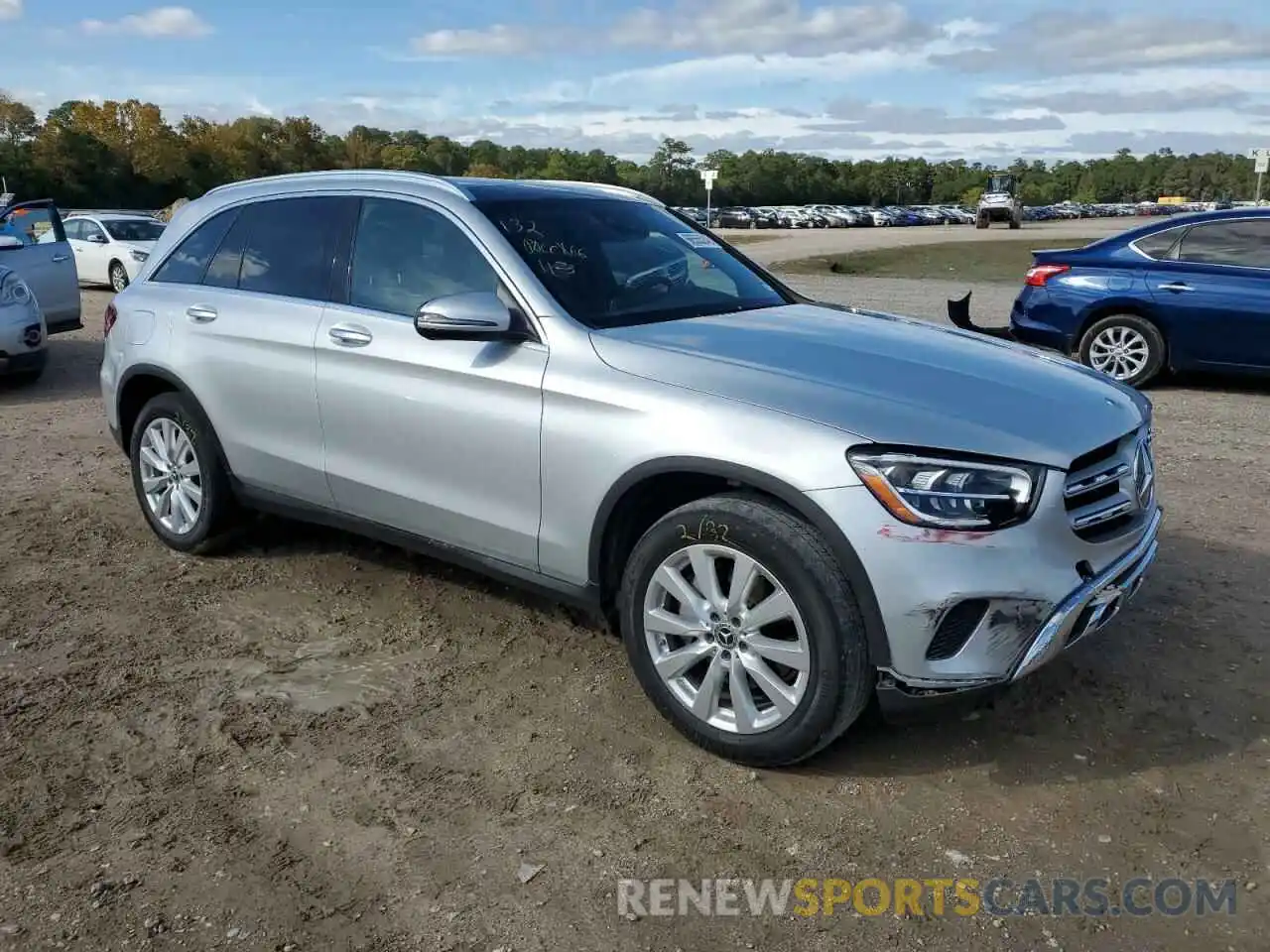 4 Photograph of a damaged car WDC0G8DB5LF676560 MERCEDES-BENZ GLC-CLASS 2020