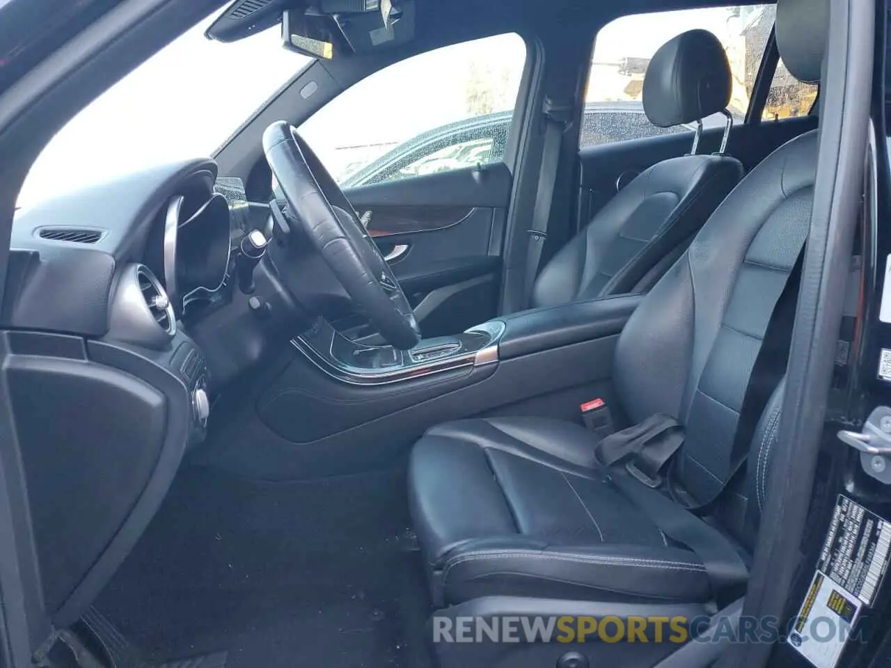 7 Photograph of a damaged car WDC0G8DB5LF698364 MERCEDES-BENZ GLC-CLASS 2020