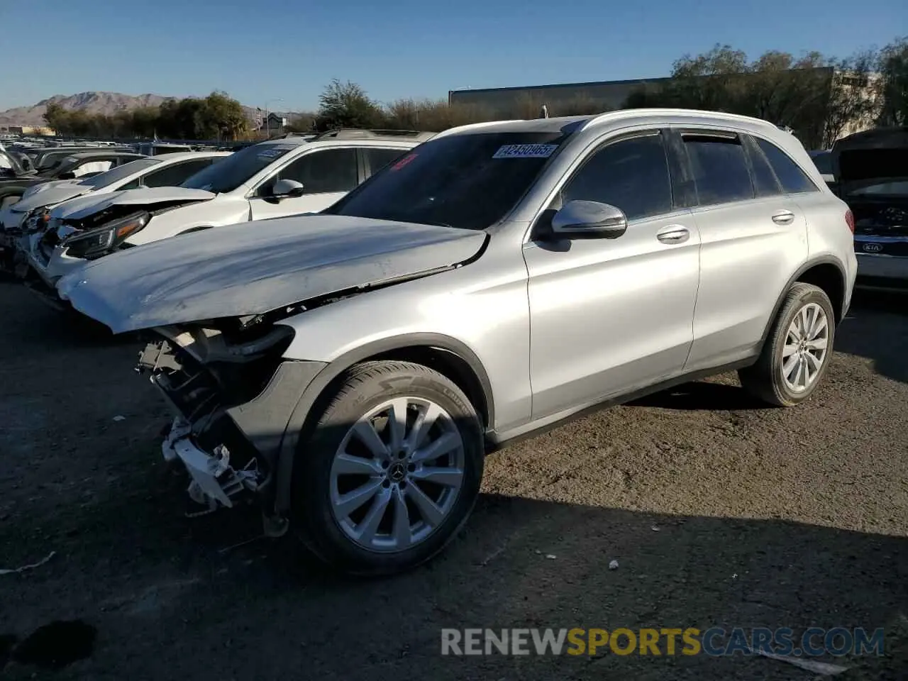 1 Photograph of a damaged car WDC0G8DB8LF673135 MERCEDES-BENZ GLC-CLASS 2020