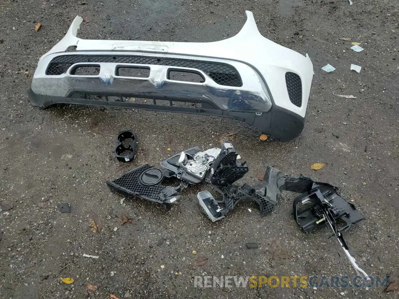 13 Photograph of a damaged car WDC0G8EB0LF701332 MERCEDES-BENZ GLC-CLASS 2020