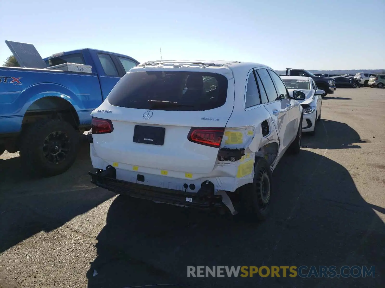 4 Photograph of a damaged car WDC0G8EB1LF723324 MERCEDES-BENZ GLC-CLASS 2020
