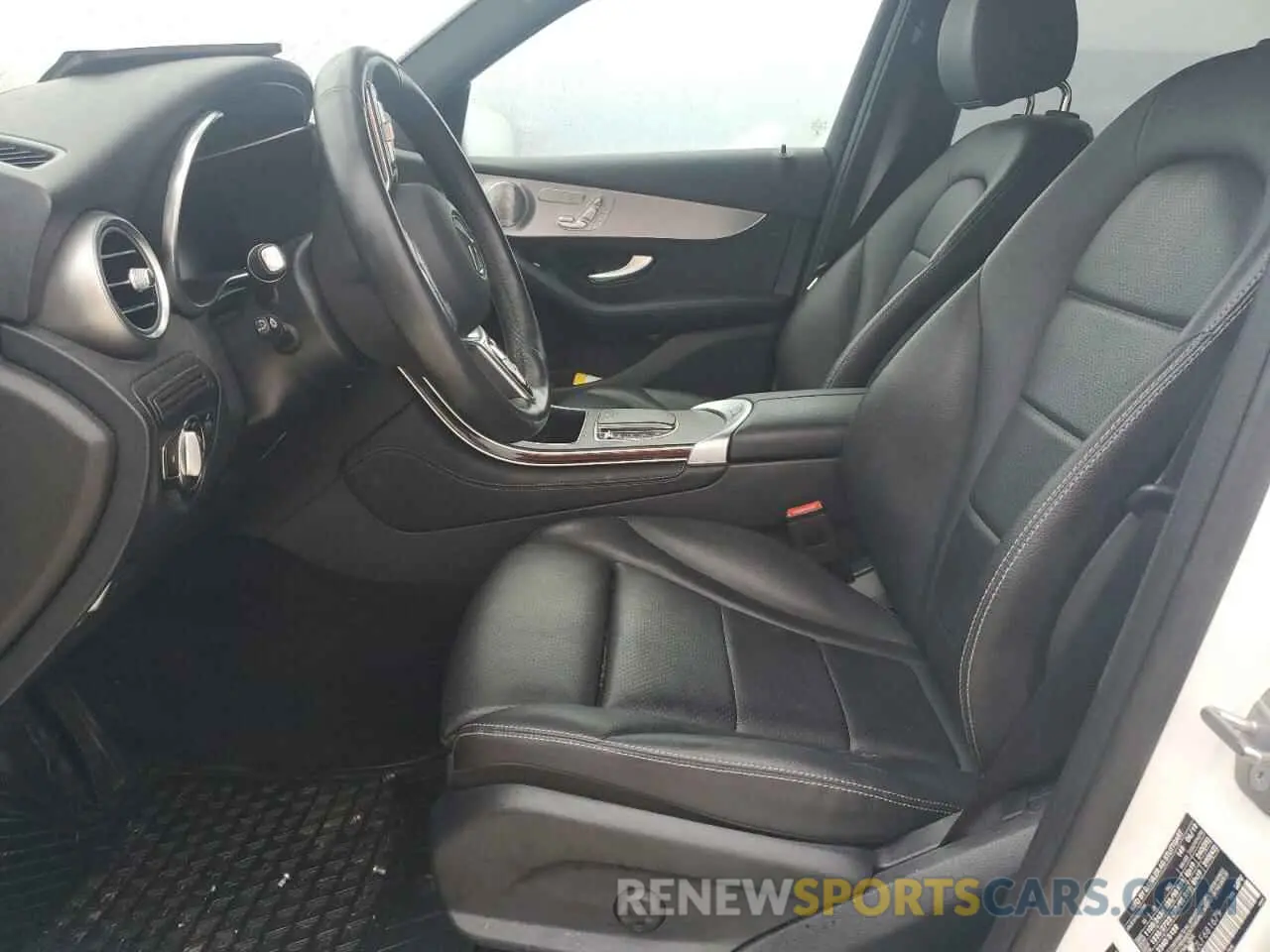 7 Photograph of a damaged car WDC0G8EB2LF681679 MERCEDES-BENZ GLC-CLASS 2020